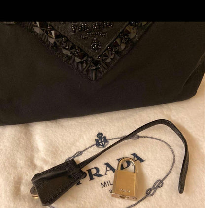 PRADA Black Nylon Handbag #QY5TKU