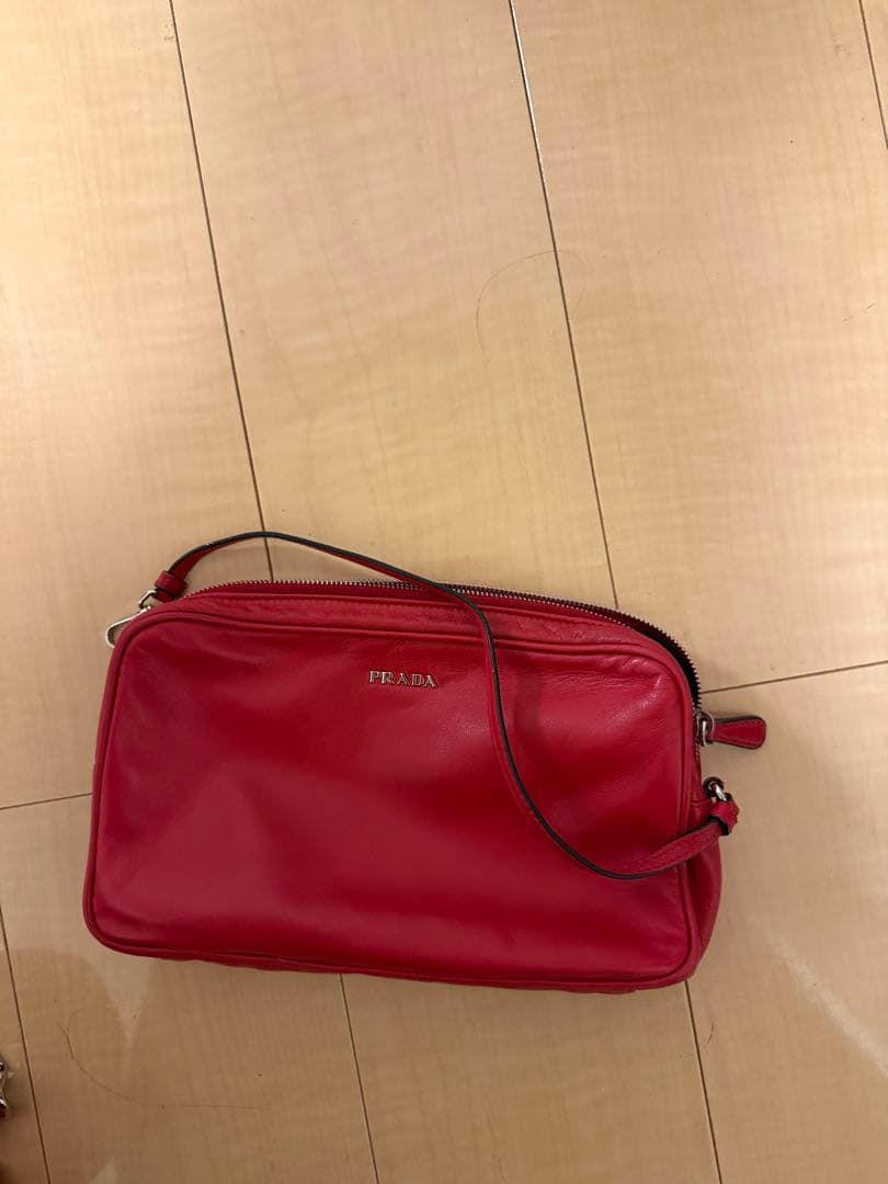 PRADA Red Handbag #QY85CS