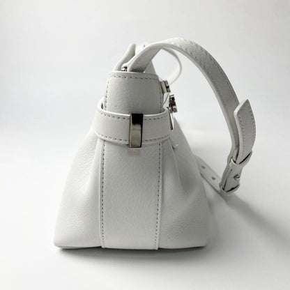 Salvatore Ferragamo Hug Shoulder Clutch Bag Small White W24xH15xD12cm #QYIWI9