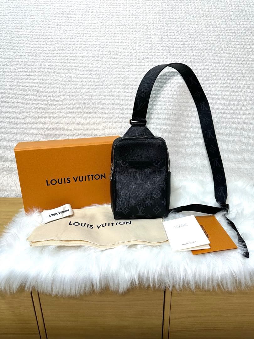 LOUIS VUITTON Body Bag Men's Sling Bag #QYCNKT
