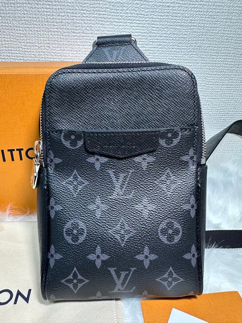LOUIS VUITTON Body Bag Men's Sling Bag #QYCNKT