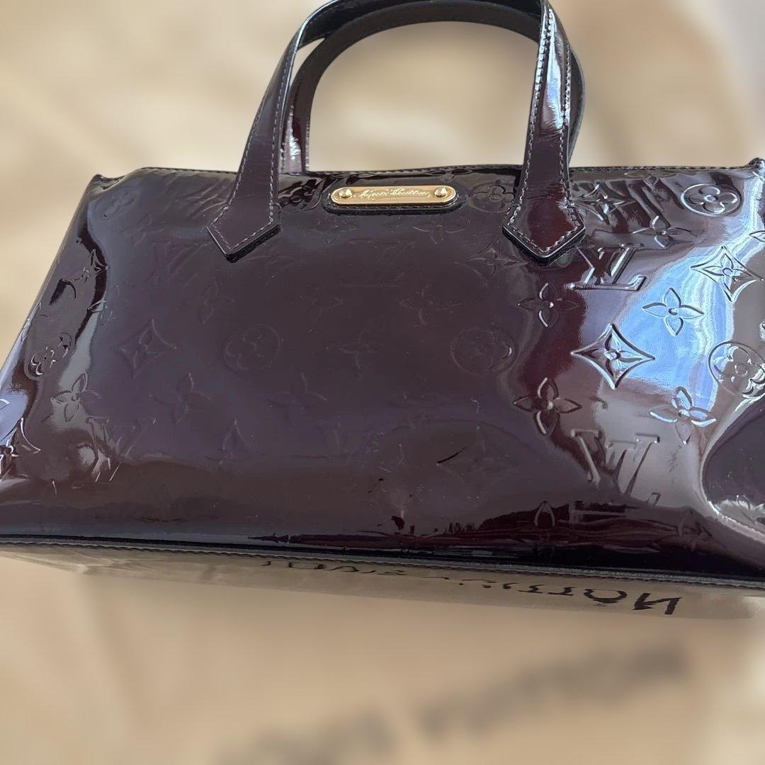 Louis Vuitton patent leather handbag #QYHN6T