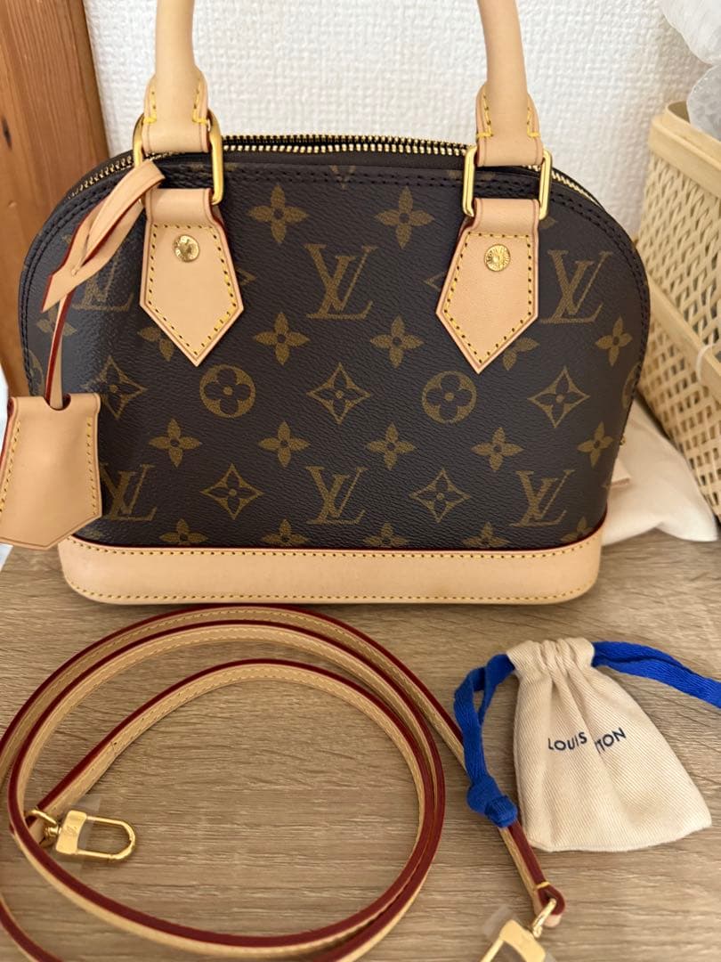 LOUIS VUITTON Alma BB Brown Monogram Canvas Handbag #QYKUJ0