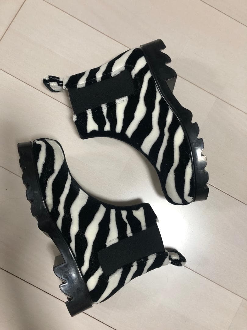 BOTTEGA VENETA Animal Zebra Boa Side Gore Boots #QY9NCW