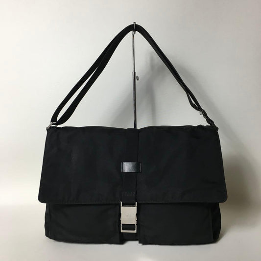GUCCI Canvas Leather Shoulder Bag Black W35 H22 D9.5 #QYH5FN