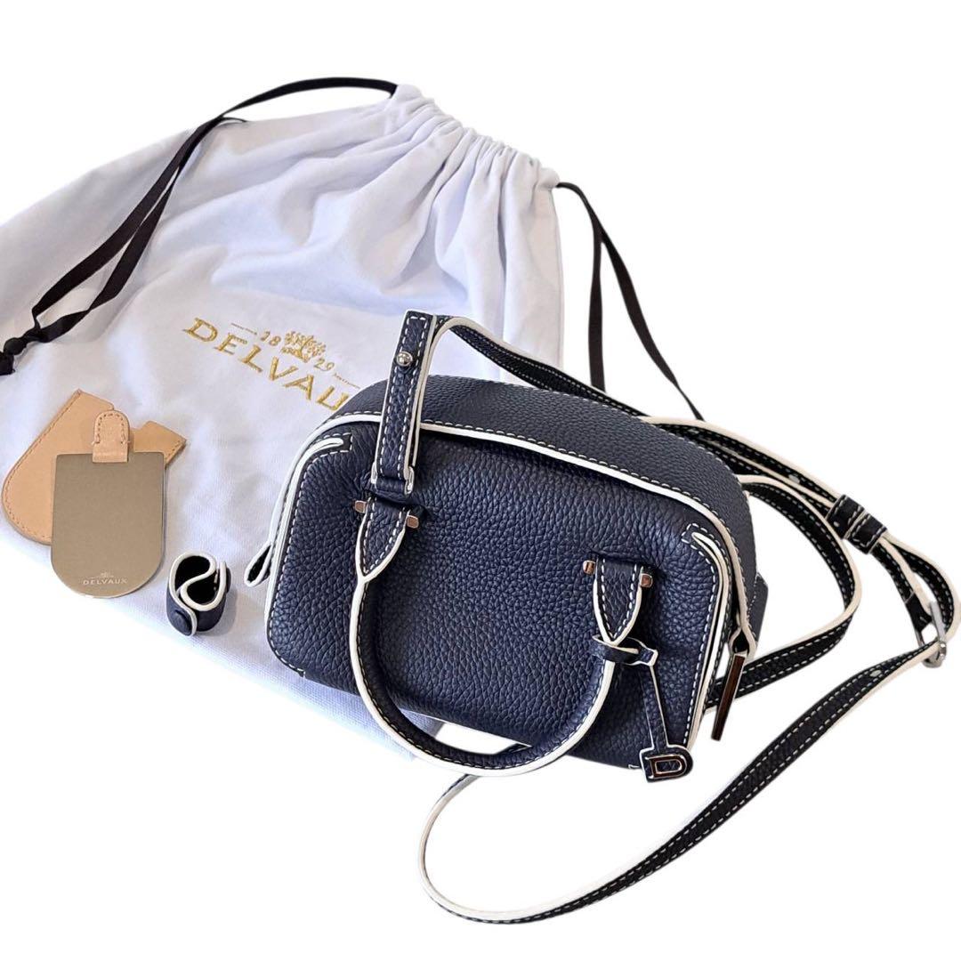 DELVAUX Coolbox Nano Navy/White Soft Grain Leather H10.5xW16.5xD7.5cm 2W #QY7KIL