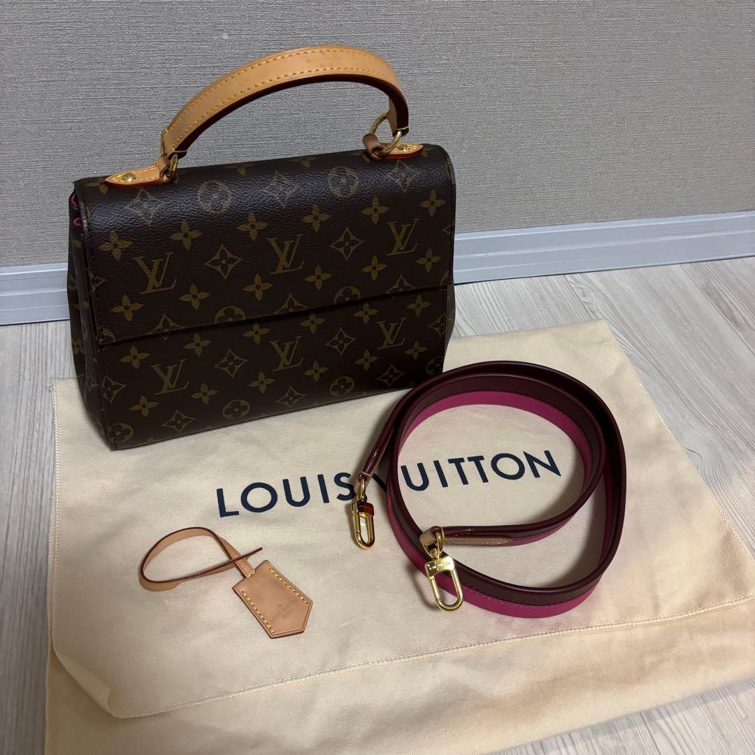 LOUIS VUITTON Cluny BB Monogram Canvas Brown Leather Handbag w/Strap Key #QYFW82