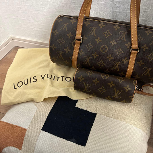 LOUIS VUITTON Monogram Bag with Pouch #QYDS00