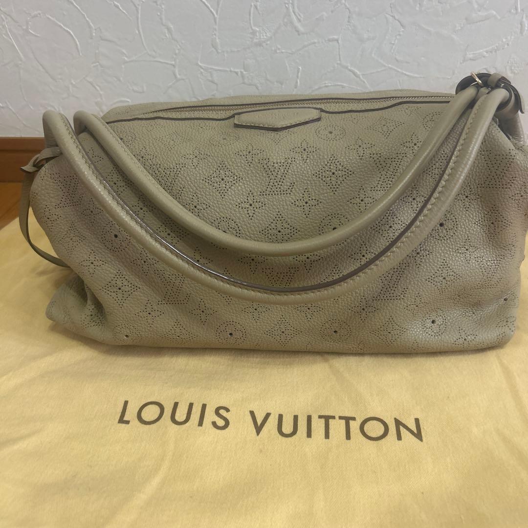 LOUIS VUITTON Mahina Galatea MM Beige Handbag (from that era) #QYEM3P