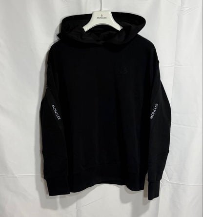 Moncler Reflective Logo Hoodie Black Size S #QYH5MT