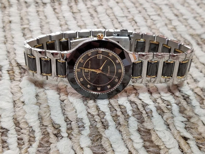 World's 300-piece limited edition luxury watch featuring high-quality ma #QY4J1X