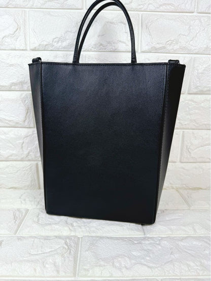 FENDI Leather Black Handbag #QY314T