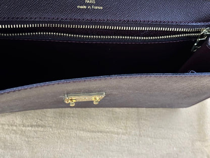 LOUIS VUITTON Taiga leather, made in France. #QY1ABE