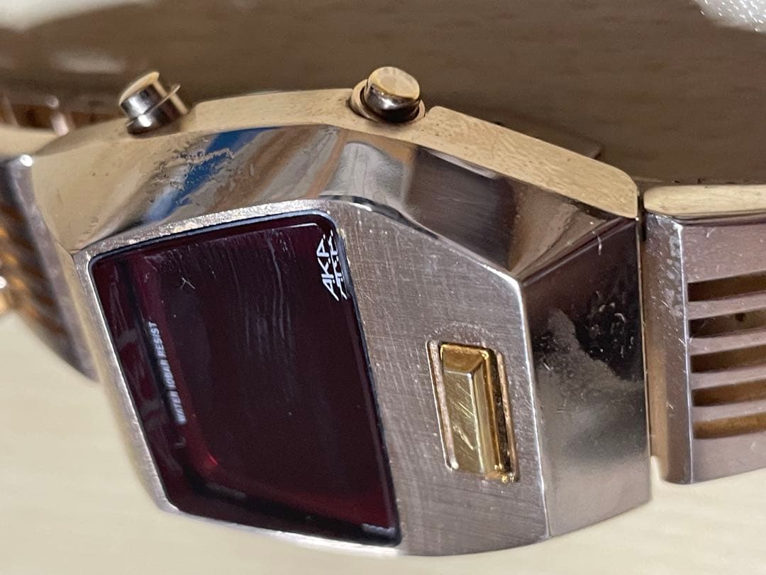 Seiko Alba AKA Darth Vader Gold Watch #QY9V1B
