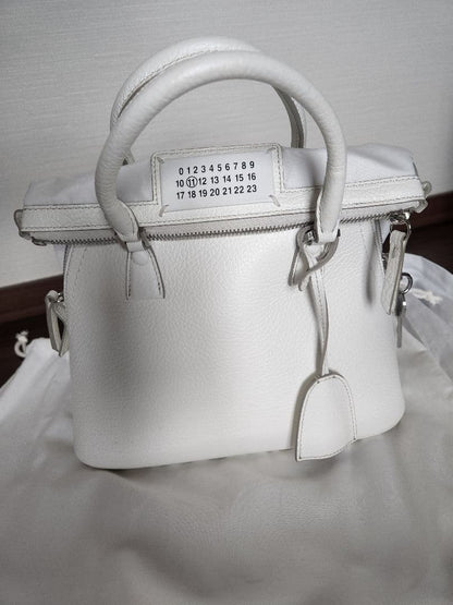 Maison Margiela 5AC Medium Shoulder Bag Leather #QY7K4U