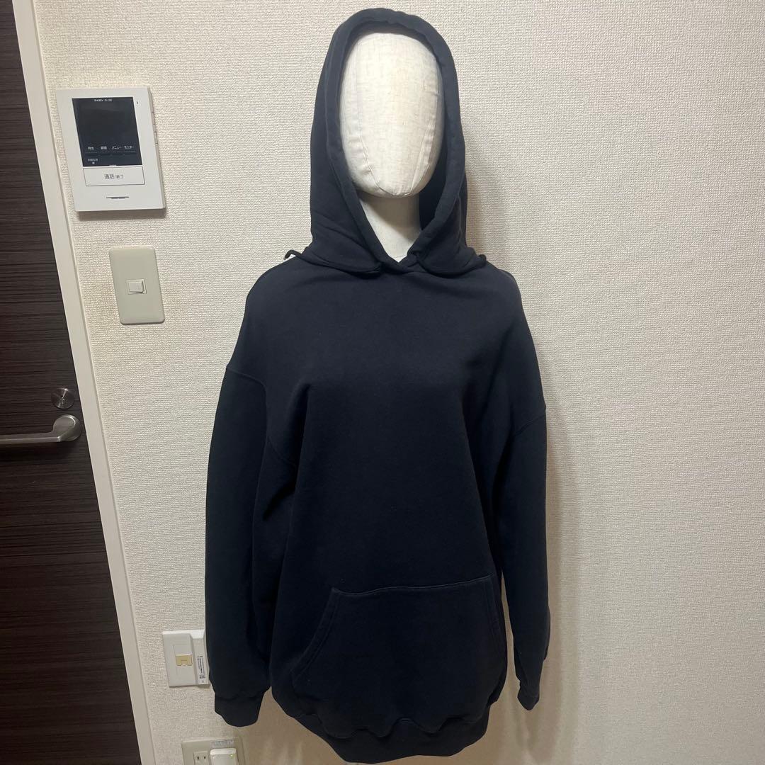 BALENCIAGA Hoodie with Tonal Logo on Back, Black, Size S #QY4ANZ