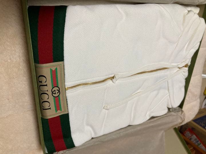 GUCCI Donald & Disney collaboration hoodie with tag #QY1I0V