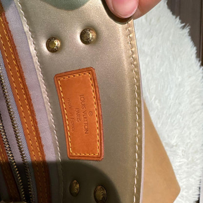 Louis Vuitton Gold Handbag #QYH6NH