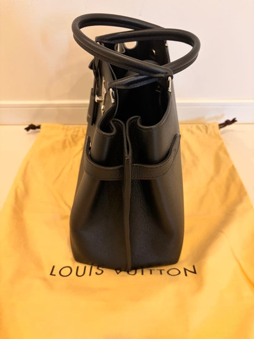 LOUIS VUITTON Rock Me Day Leather Handbag 35x24x16cm #QY8617