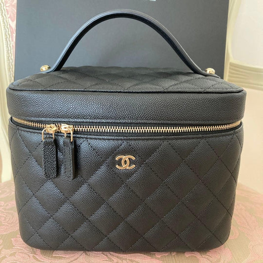 CHANEL Classic Vanity Bag in Caviar Skin Black #QY7JFH