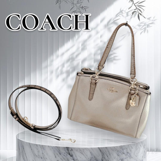 COACH 2-Way Shoulder Bag with Heart Keychain (y2k) #QYJXT9