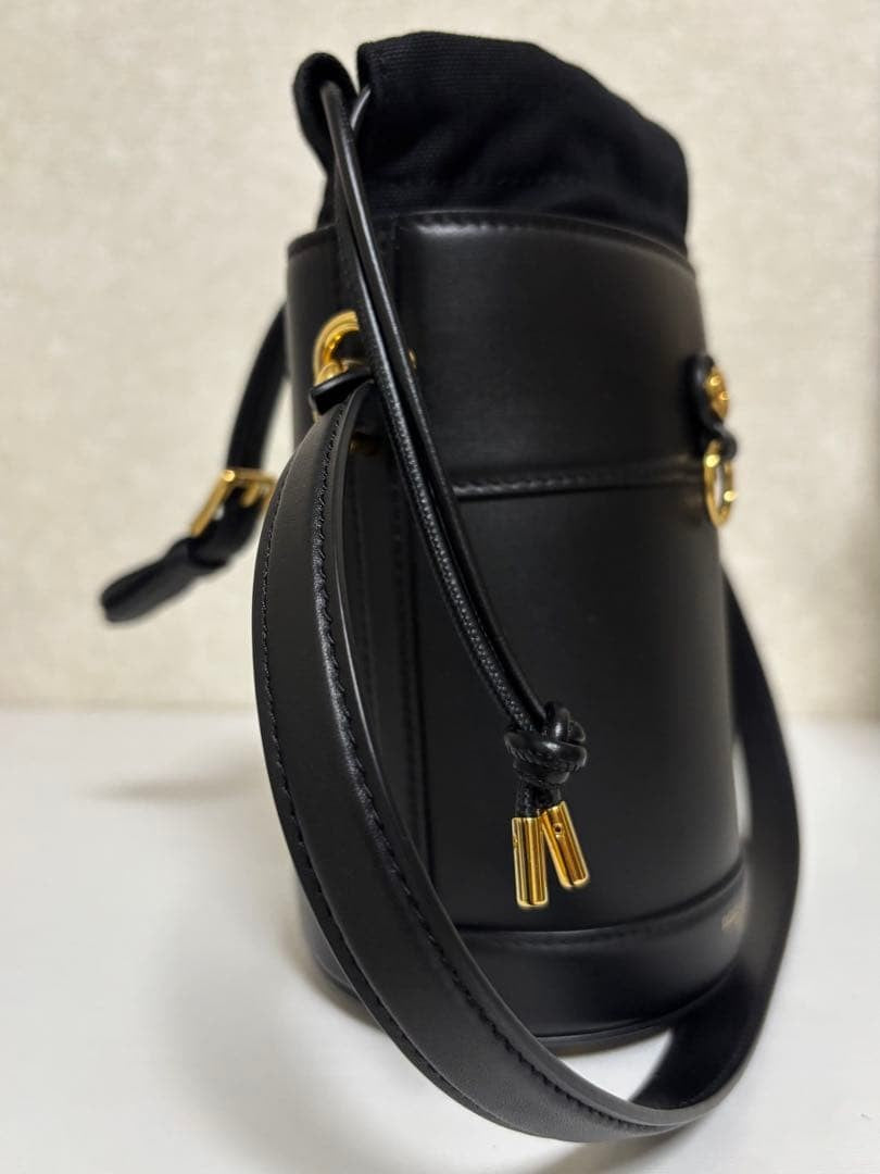 Dolce & Gabbana Leather Black Handbag #QYGZQ3