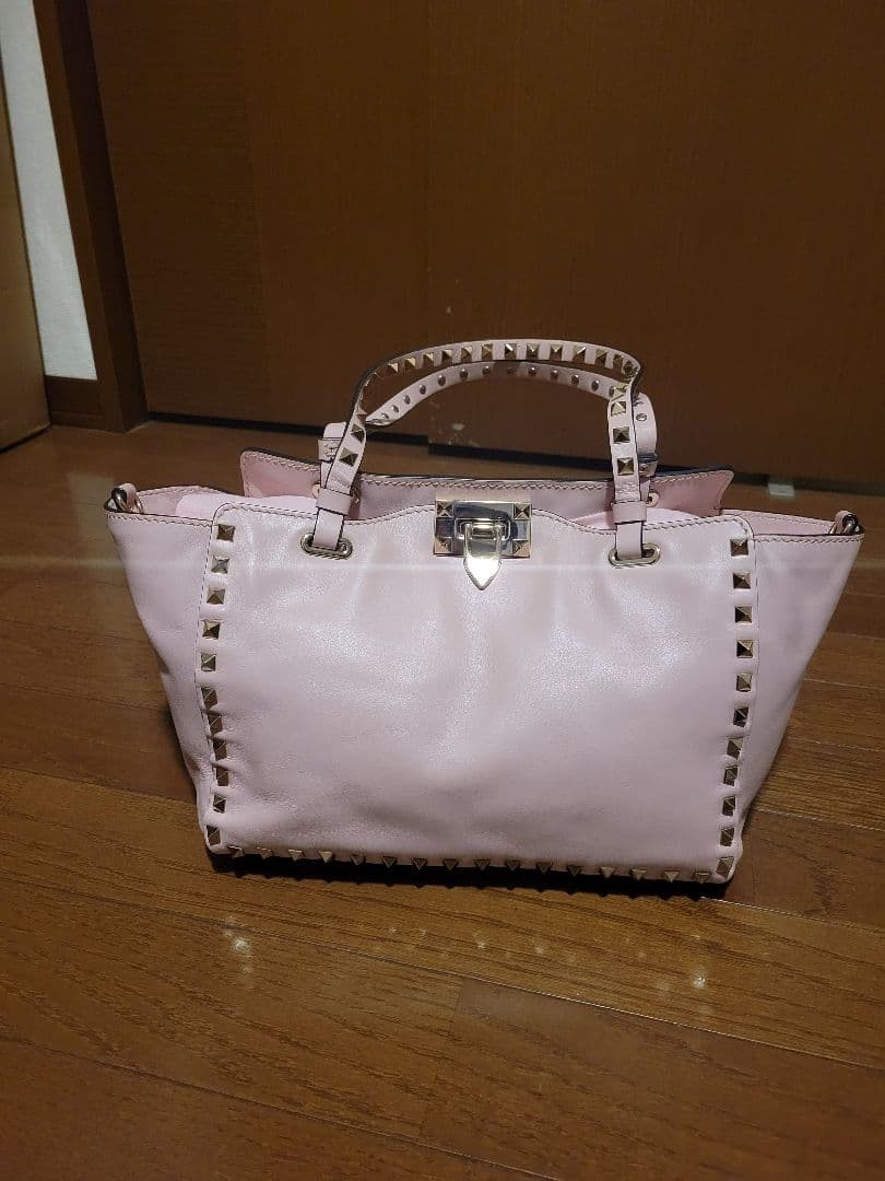 Valentino Rockstud Tote Bag, Leather #QYBL5Z