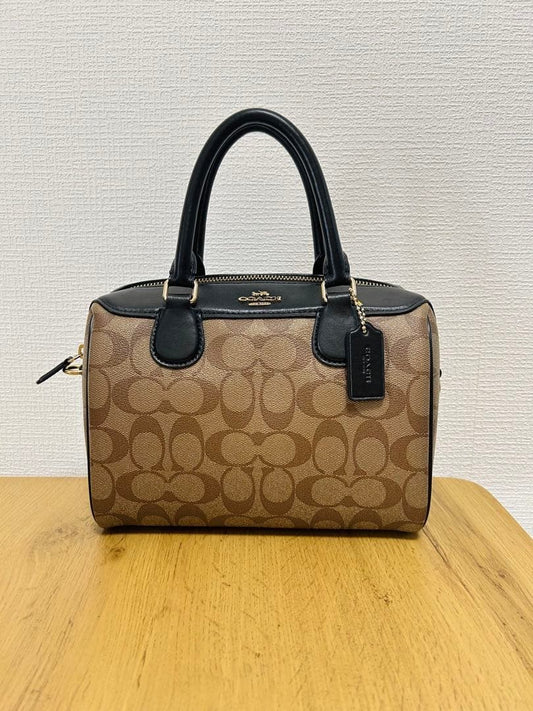 COACH logo print handbag #QYE6IL