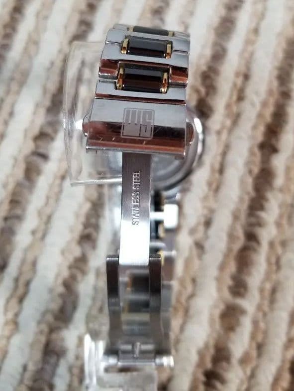 300 pieces worldwide, high-quality materials, mirror finish, diamond-equ #PF6V3B