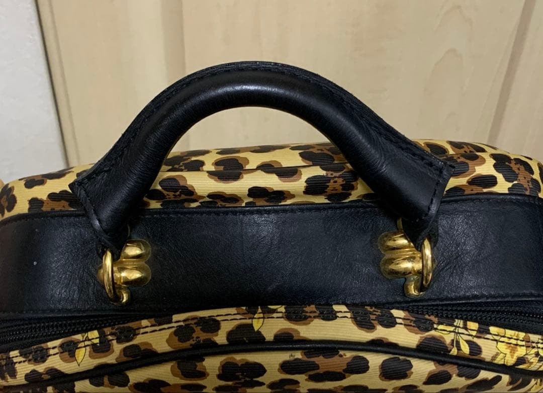Gianni Versace Leopard Print Leather Handbag Vintage #QYGC2L