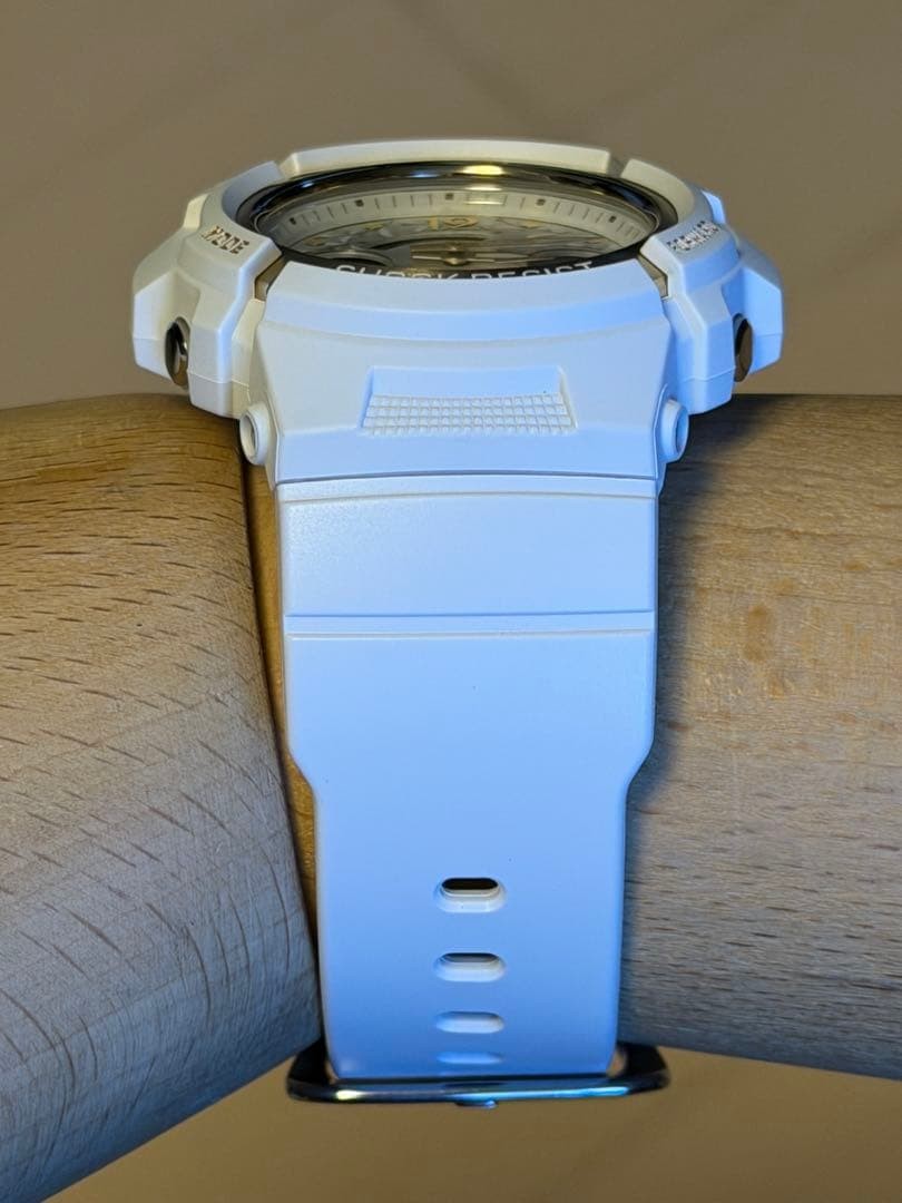 G-SHOCK Lover's Collection 2019 White Gold Digital-Analog Watch White #QYBD7L