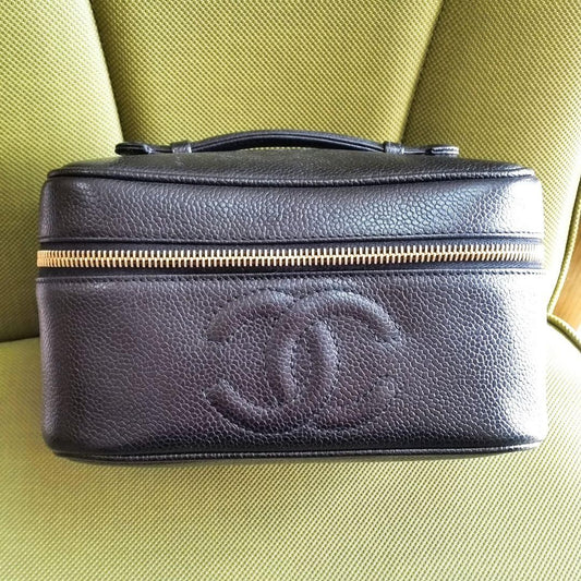 CHANEL Beautiful vanity case with caviar skin Women #QY4Y2Z