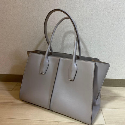 Tod's Hollyback #QYDIIY