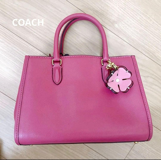 Coach bag, pink, no charm, my favorite color. #QY579N