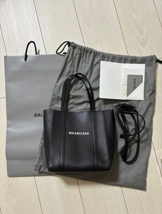 BALENCIAGA Everyday Tote XXS Shoulder Handbag #QYAZM7