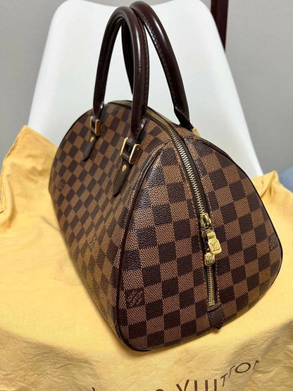 LOUIS VUITTON Damien Rivera #QY8SQA