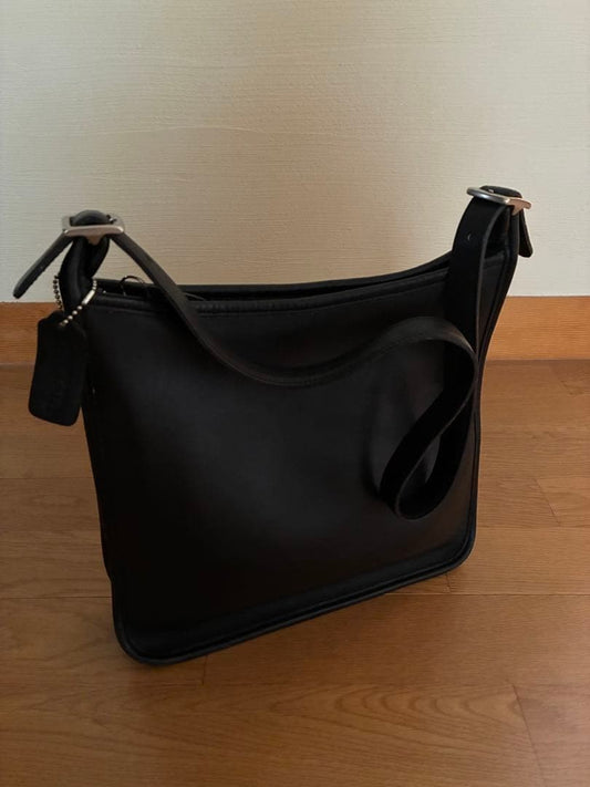 Coach (Old Coach) Shoulder Bag #QYH5N6