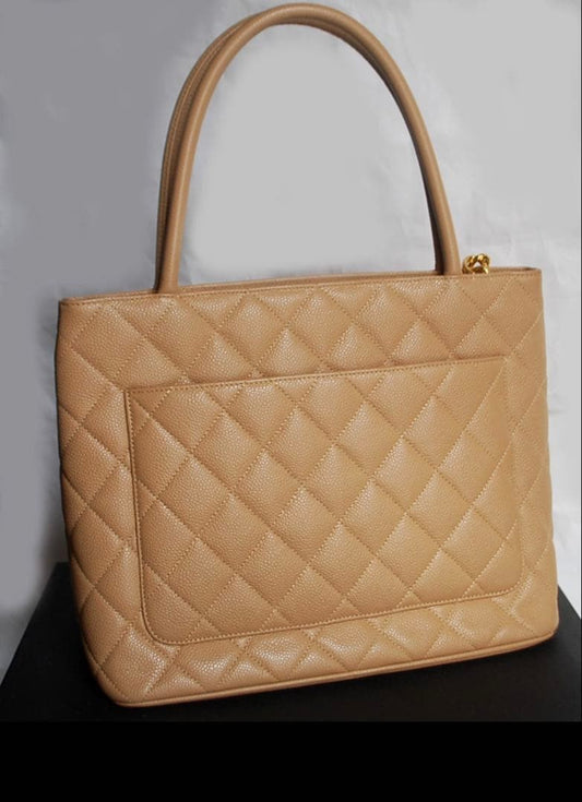 CHANEL Coin Caviar Skin Bag Beige Women #QY4JK2