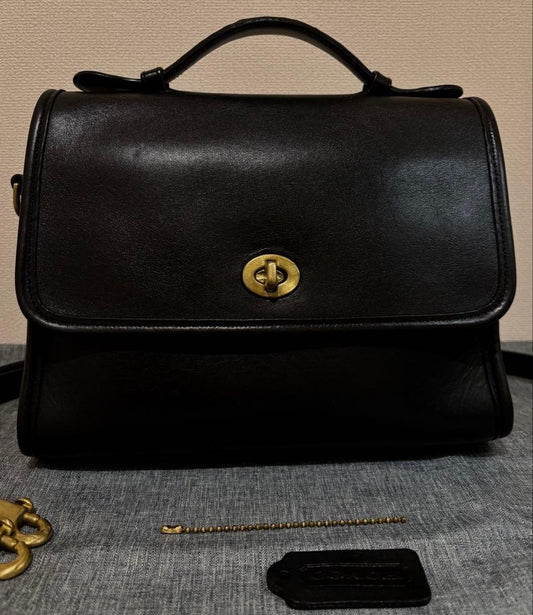 COACH Old Coach 9870 Turnlock Leather 2-Way Bag, Black #QYJIKZ