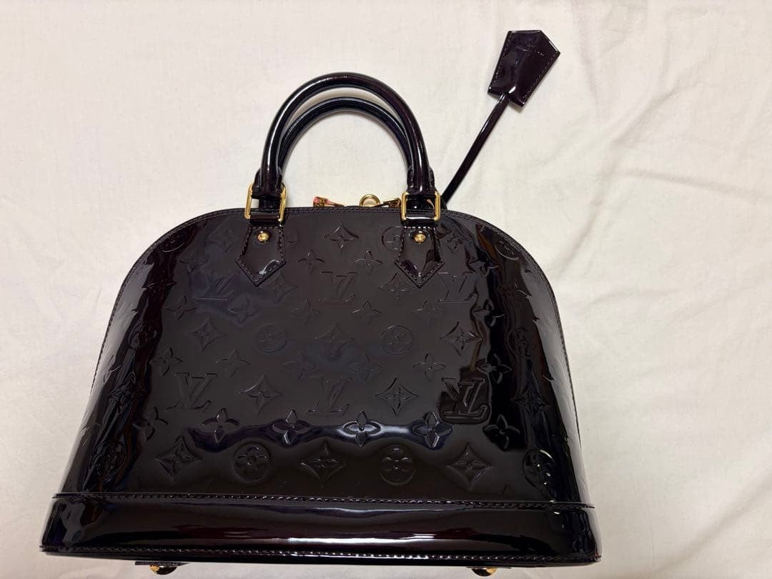 LOUIS VUITTON Alma PM Vernis #QYFNSU