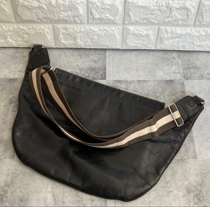BALLY Genuine Leather Cowhide Shoulder Bag Black A4 W48 H25 #QY1XQE