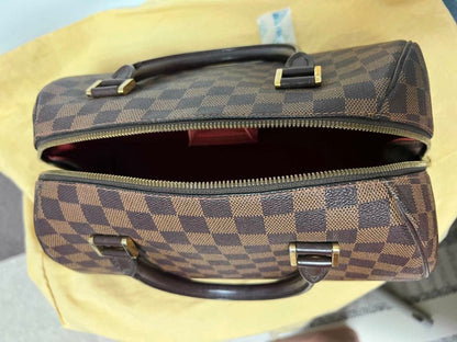 LOUIS VUITTON Damien Rivera #QY8SQA