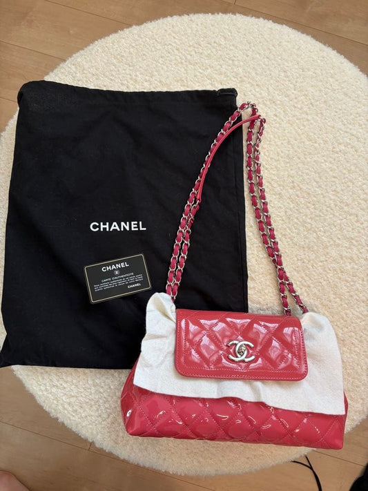 CHANEL Pink Quilted Patent Bag #QY0GLZ