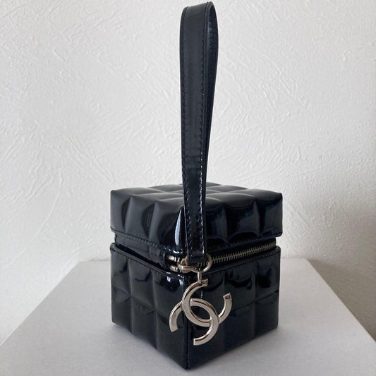 Classic CHANEL chocolate bar cube mini bag, 2002, Matelassé. #QY4IH3