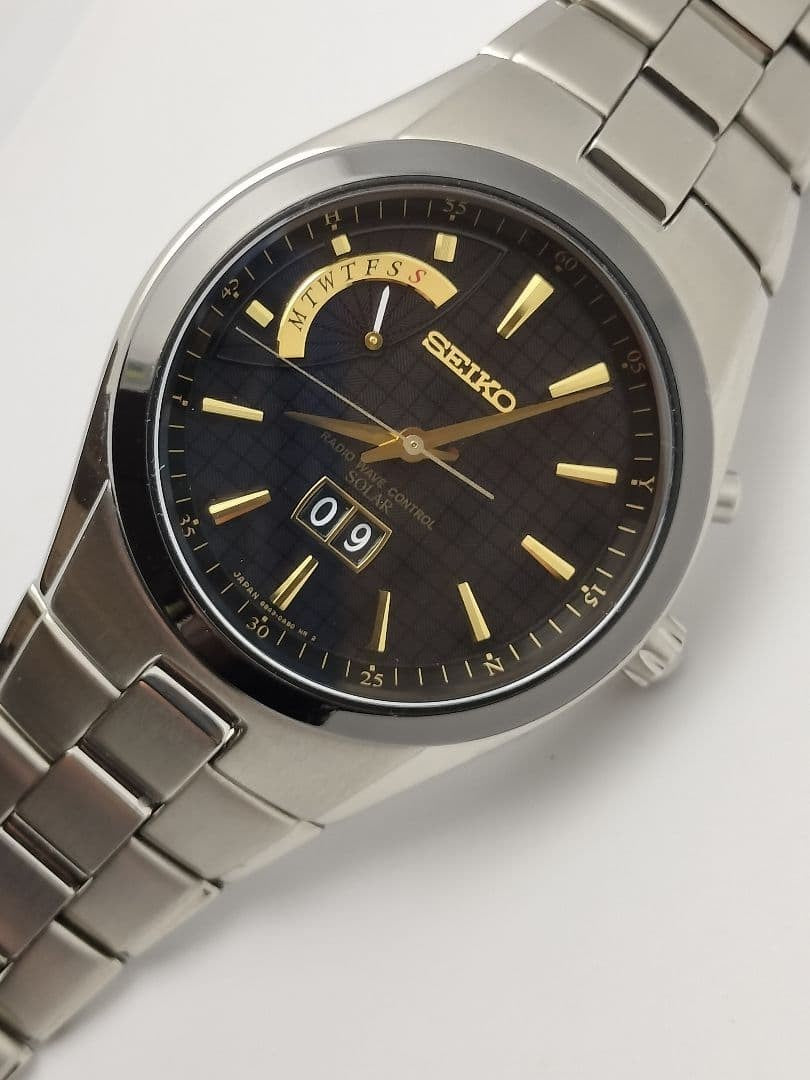 Seiko Spirit Radio Solar Big Calendar Day Date Day of the Week Titanium #PGCNXN