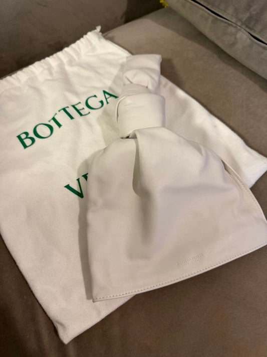 Bottega Veneta White Leather Handbag Dustbag Pre-Owned Once #QYDALT
