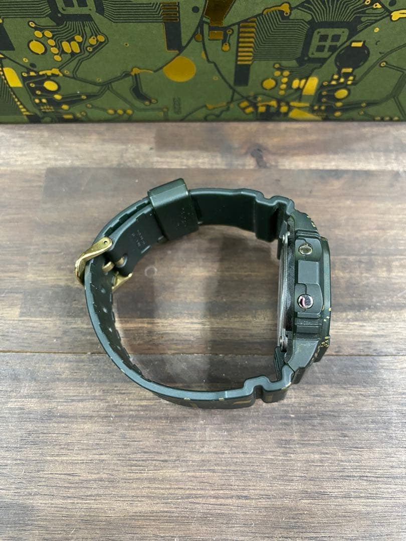 CASIO G-SHOCK DWE-5600CC with replacement bezel C007140 #QYAIUD