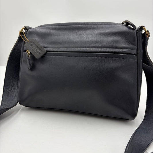 Coach Old Coach Shoulder Bag, Glovetanned Leather, Navy #QY4Y1X