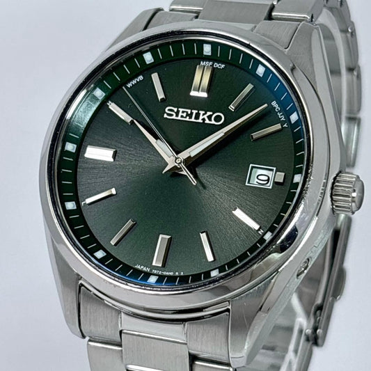 SEIKO Men's Watch with Accessories, Green Dial, Solar Powered, Radio Con #QYJXV5