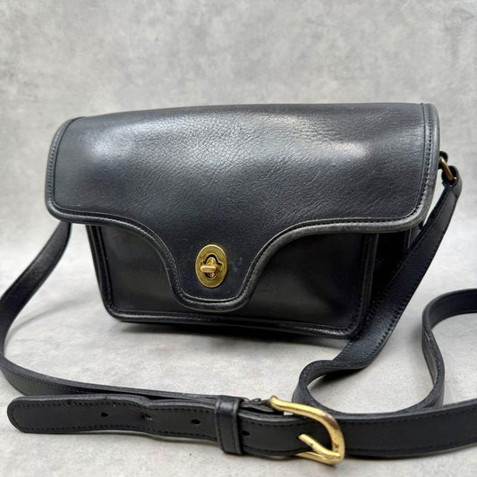 COACH Old Coach Shoulder Bag USA Black 324 Leather #QY0NQV